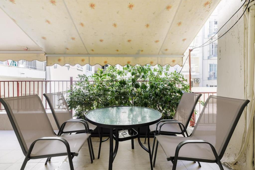 Lassani Cozy And Quiet, 2 Bedroom Apartm With Spacious Balcony เทสซาโลนิกิ ภายนอก รูปภาพ